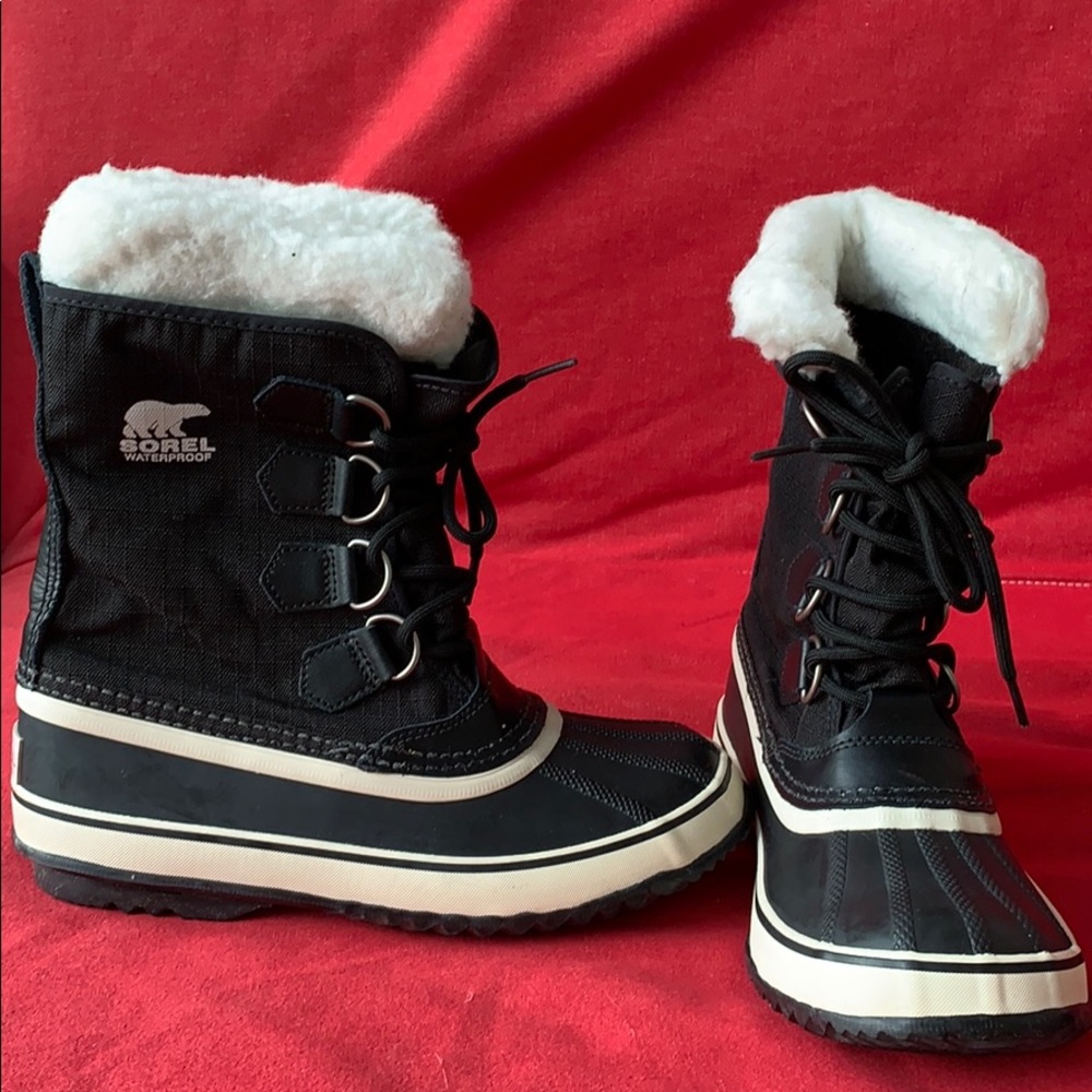 SOREL Women’s Black Snow Boots